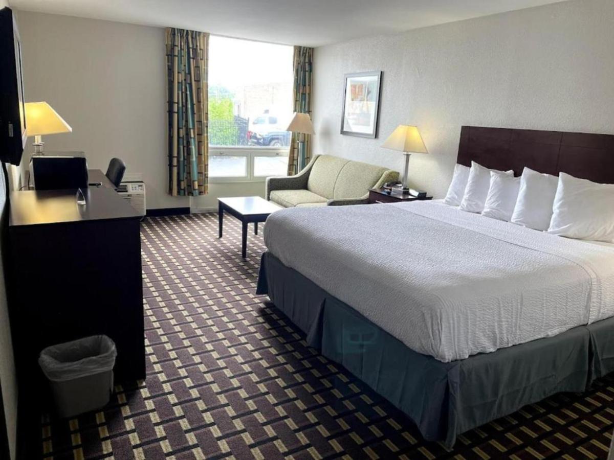 Days Inn By Wyndham Fort Wright Cincinnati Area Εξωτερικό φωτογραφία