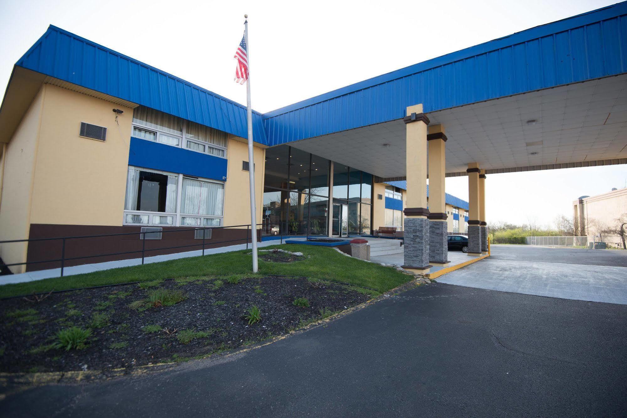 Days Inn By Wyndham Fort Wright Cincinnati Area Εξωτερικό φωτογραφία